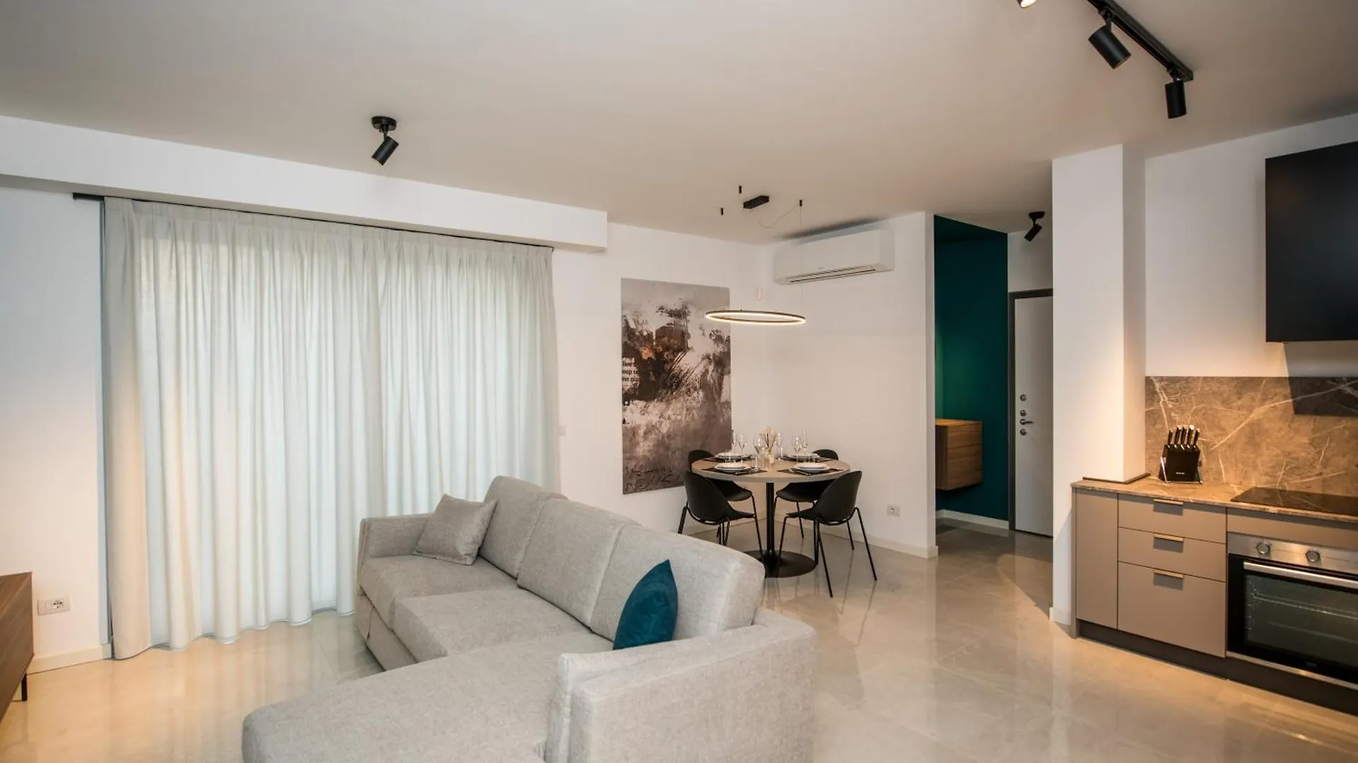 Compagnoni Suite Luxe - Spa & Wellness Milan 0*,